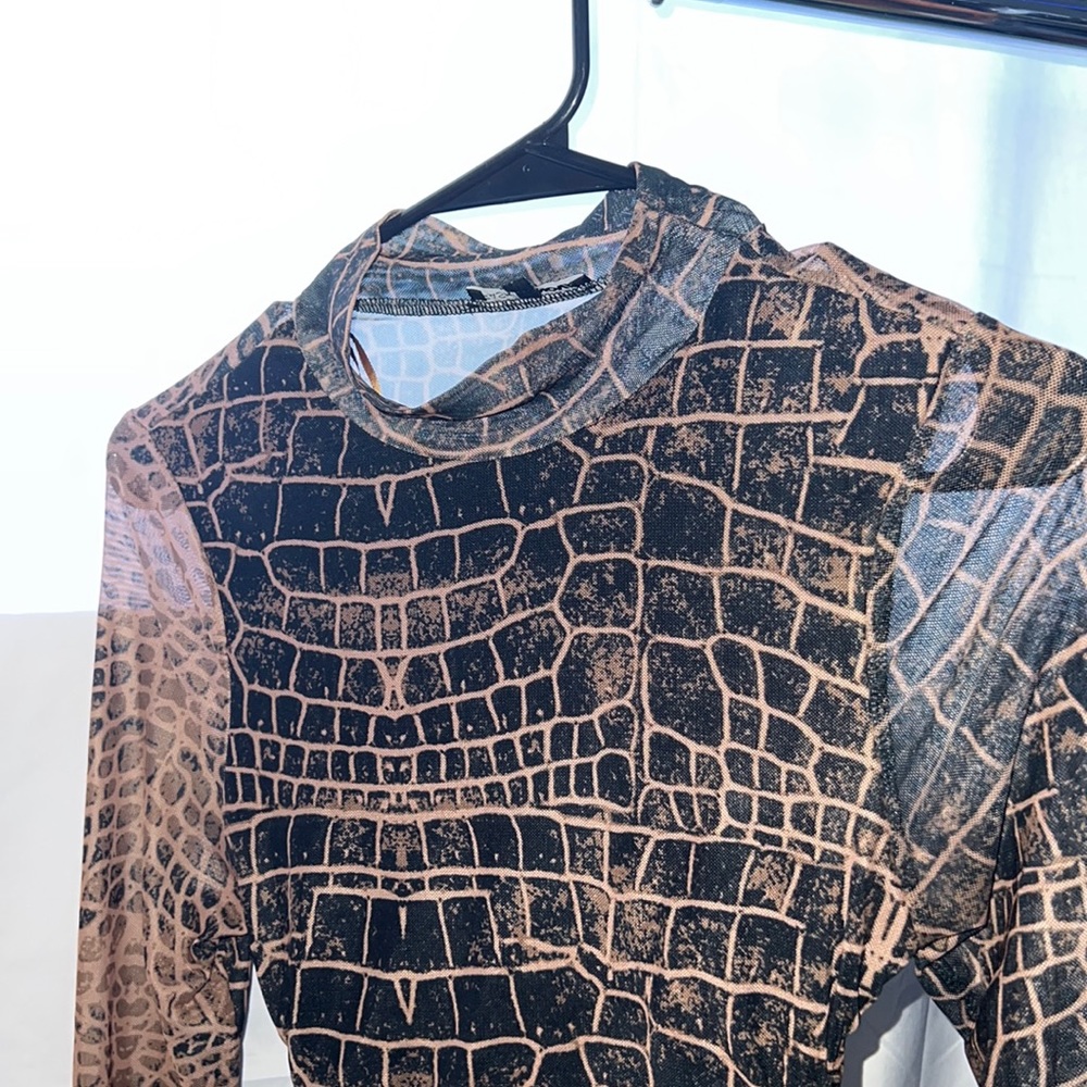 Longsleeve body on dress